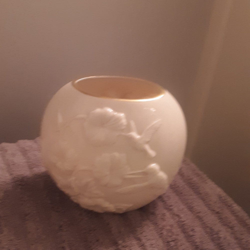 Lenox Four Season Fine China Vase